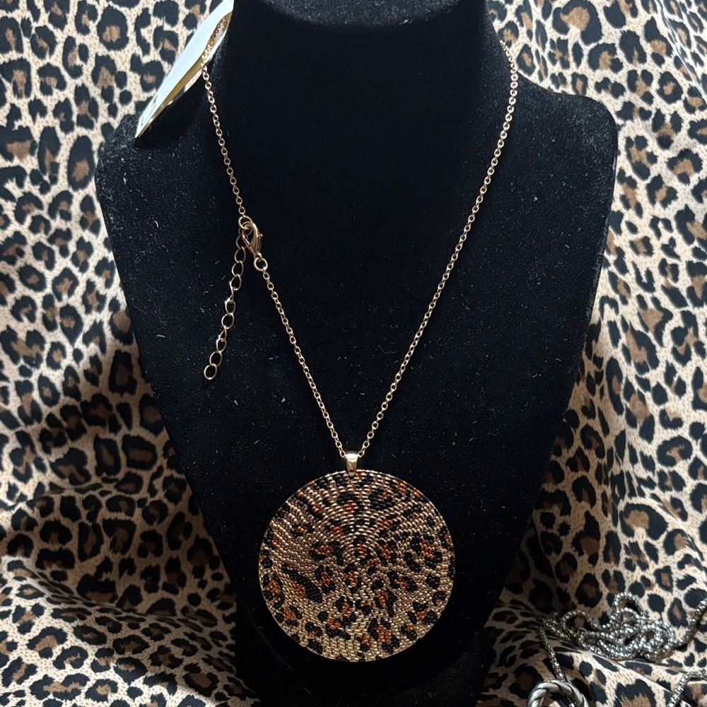 Leopard Print Pendant Necklace